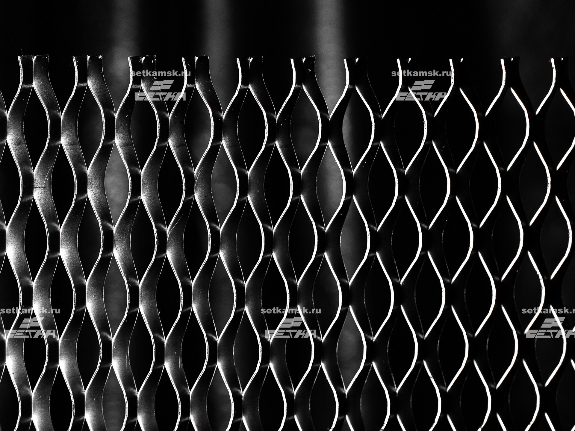 Сетка для мастерской: выгода для умелых рук