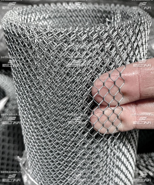 Сетка ОЦ ЦПВС/ПВЛ 8х5 мм (толщ 0,5 мм, шаг 0,5 мм) – рулон 3 кв.м